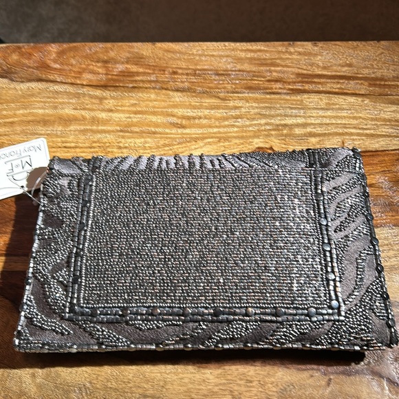 Mary Frances collectible Rainforest beaded clutch in pewter, new with tags - Picture 7 of 10